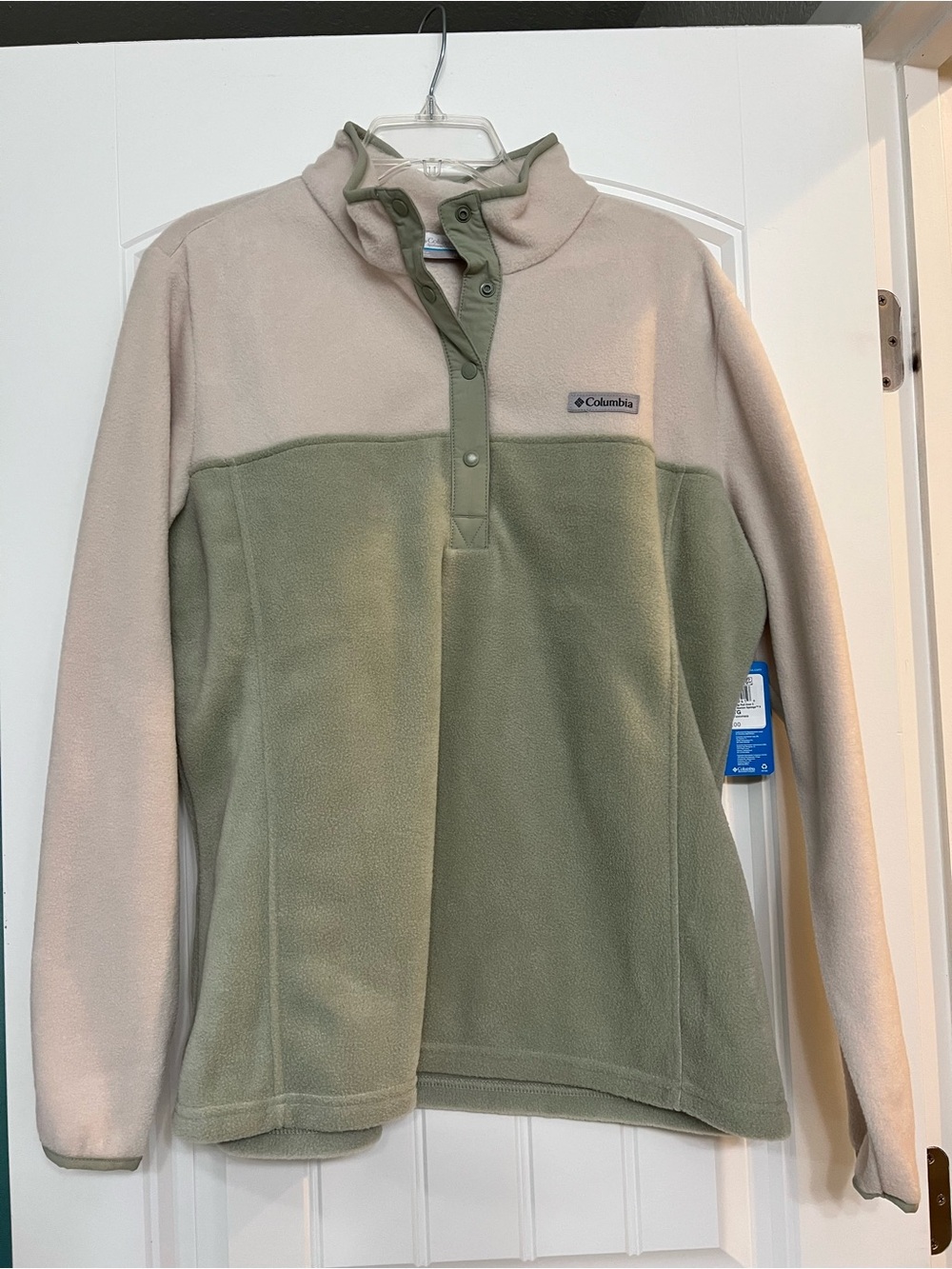 Columbia Women's Olive Green & Cream Snap-Placket Fleece Pullover